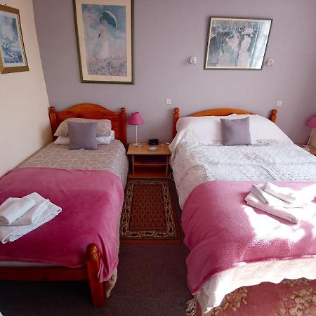 Lenard Charles Bed & Breakfast Juvigny-Val-d'Andaine Bagian luar foto