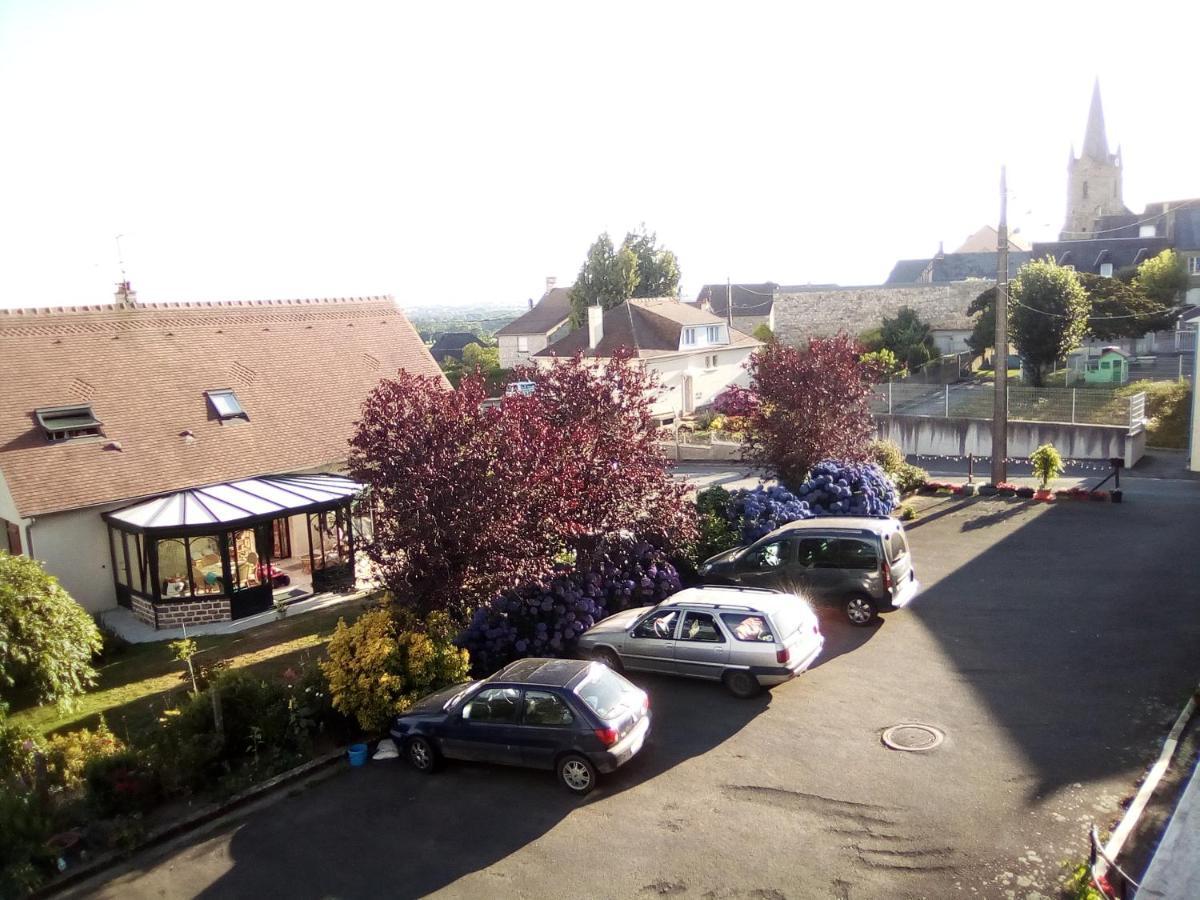 Lenard Charles Bed & Breakfast Juvigny-Val-d'Andaine Bagian luar foto