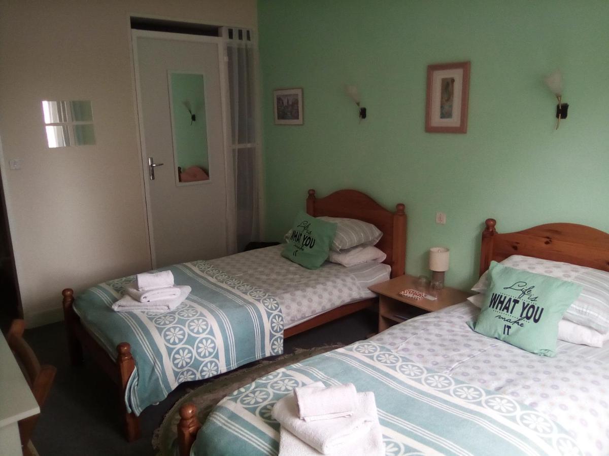 Lenard Charles Bed & Breakfast Juvigny-Val-d'Andaine Bagian luar foto