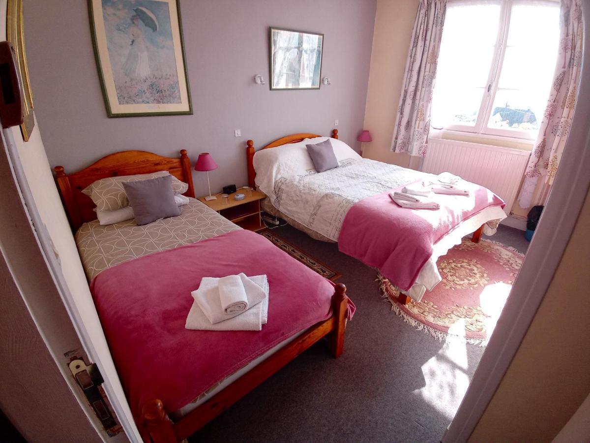 Lenard Charles Bed & Breakfast Juvigny-Val-d'Andaine Bagian luar foto