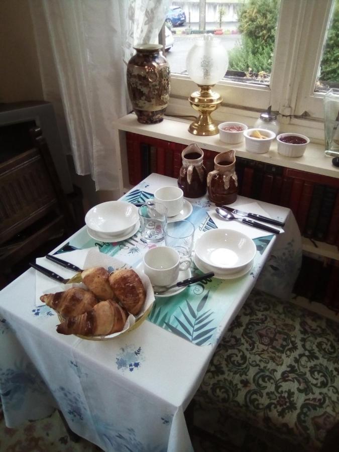 Lenard Charles Bed & Breakfast Juvigny-Val-d'Andaine Bagian luar foto